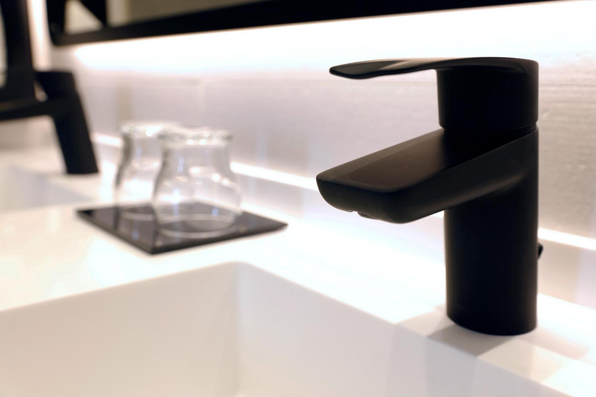 Suite,1660287941:JPEG